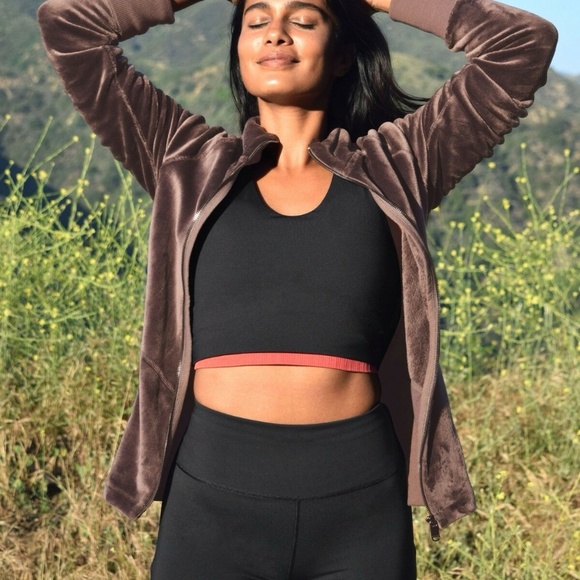 Athleta Shale Cloud Velour Fleece Jacket - Picture 2 of 15